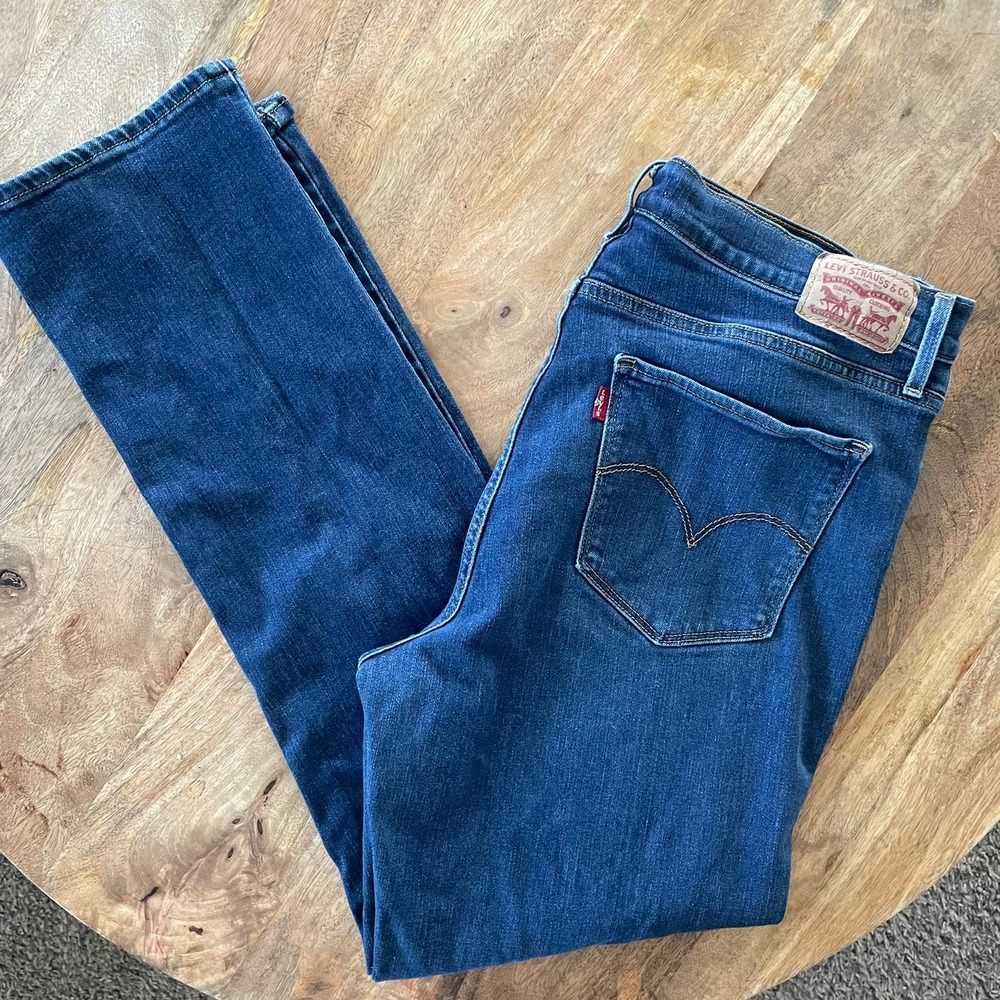 LEVI’S 724 High Rise Straight size 32 L30